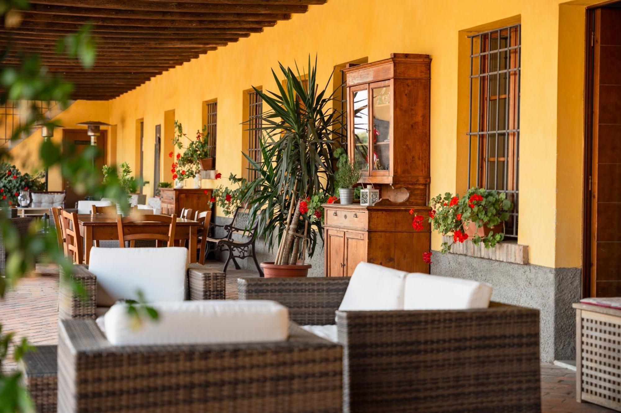 Agriturismo Bassanella Treviglio Exterior foto