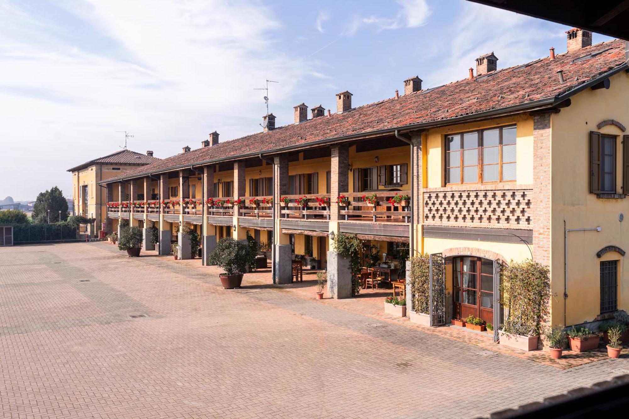 Agriturismo Bassanella Treviglio Exterior foto